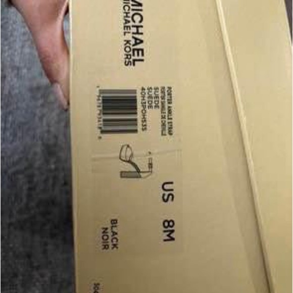 BNWT Michael Kors Suede Platform Sandals β Size 8 - Picture 6 of 6